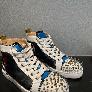 Louis spikes Christian loubotin